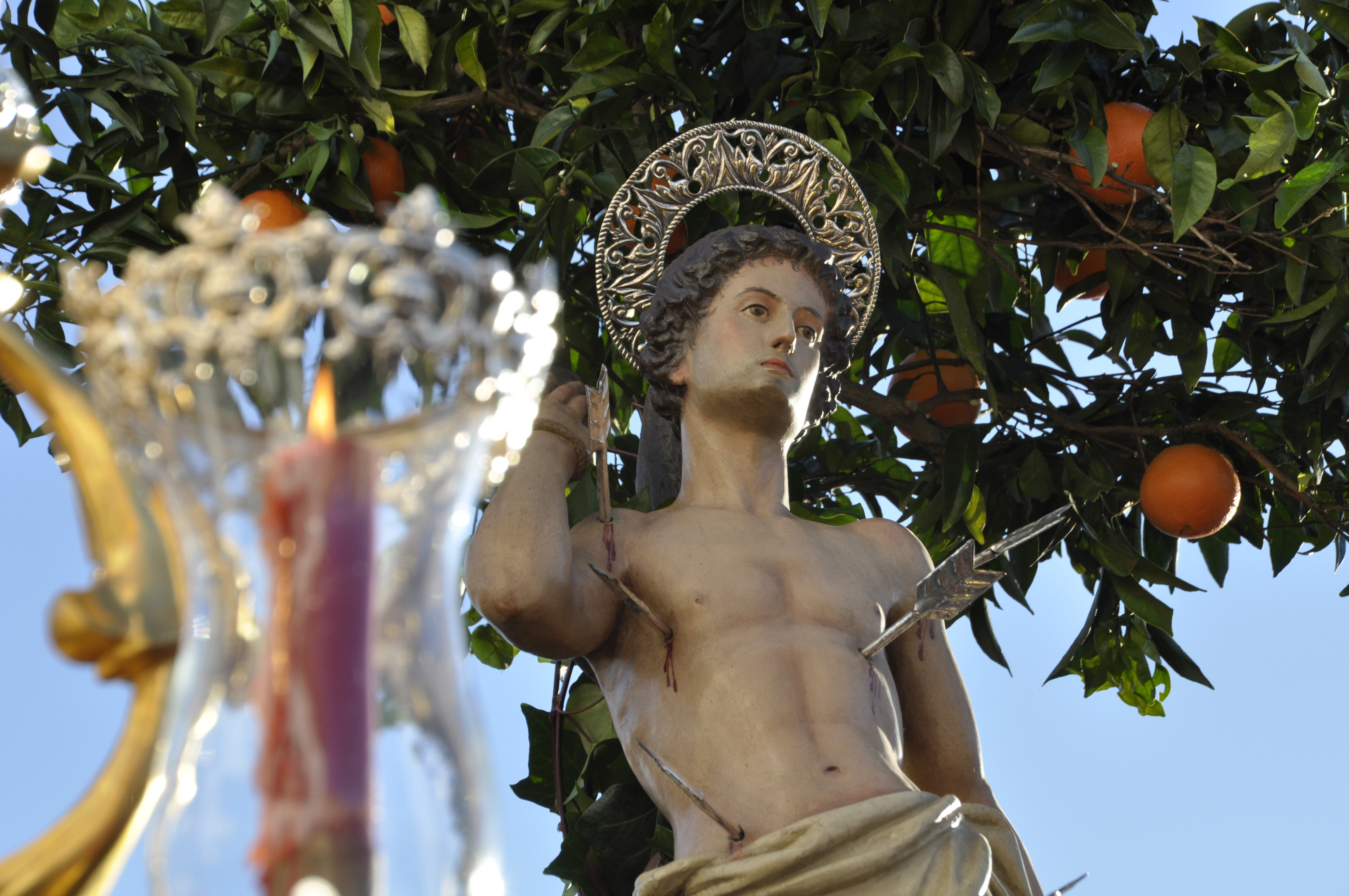 El Patrón de Tomares, San Sebastián, saldrá en procesión este sábado 21